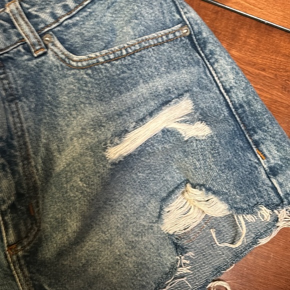 Jean shorts size 29 - Picture 6 of 7